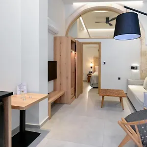 https://marea-boutique-suites.rethymnohotels.net